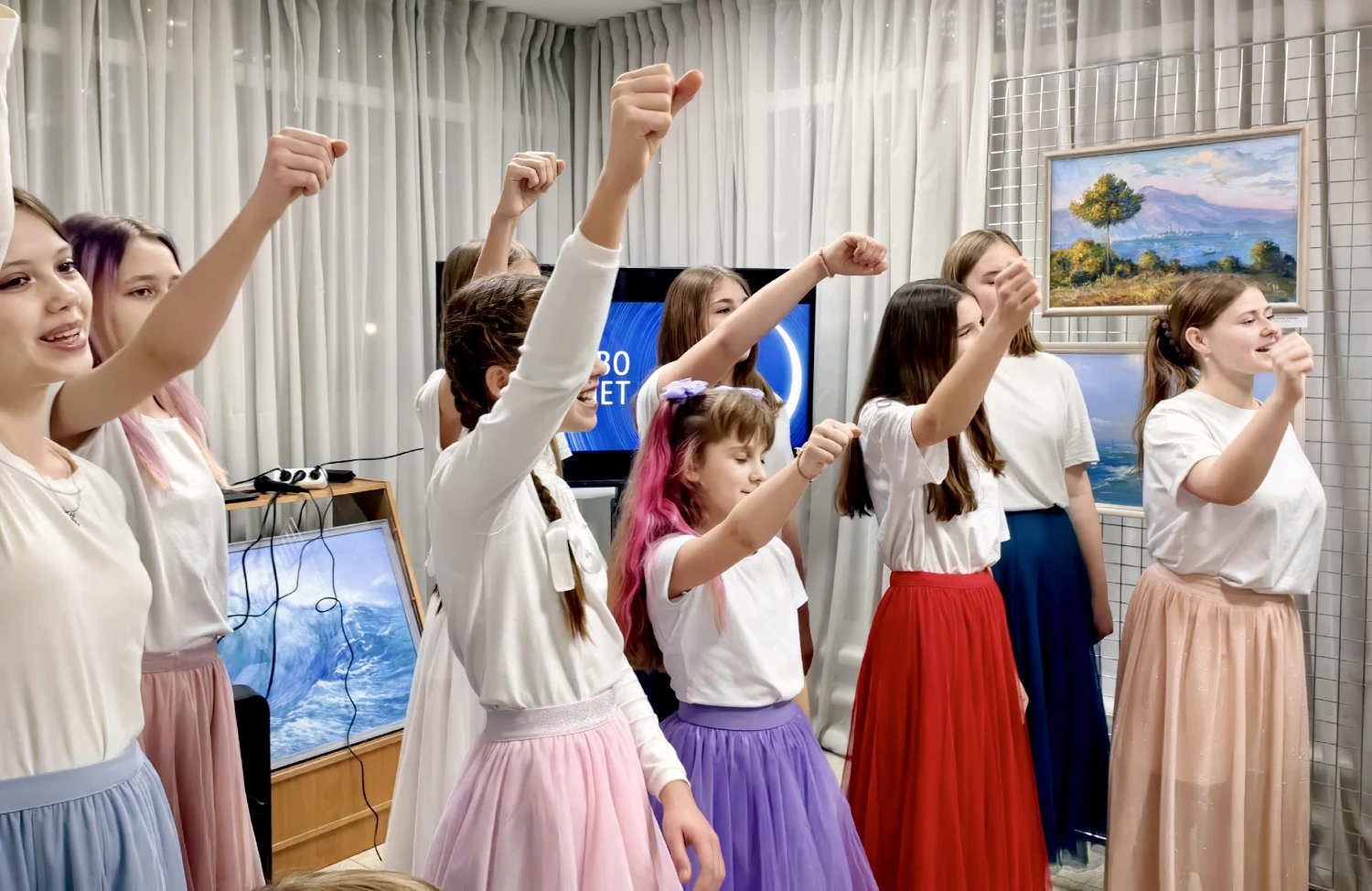 5 ноября 2025 года в СП КДЦ «Протон» «Историко‑краеведческий музей Протвино» прошла акция «Ночь искусств», приуроченная ко Дню народного еди