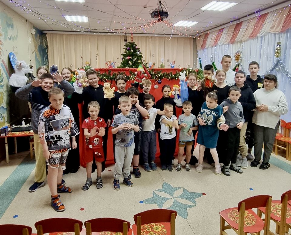 Кукольный спектакль для детей реабилитационного центра Протвино